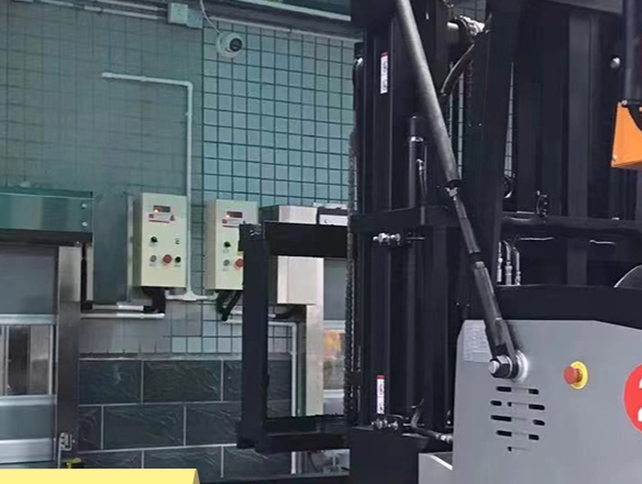 叉車運輸自動感應(yīng)開關(guān)門